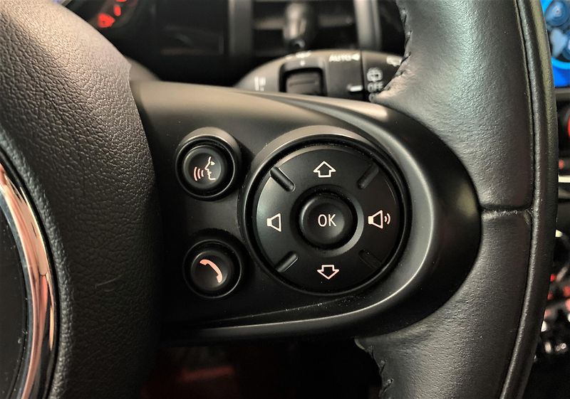 Mini Cooper 1.5T, 100 kW, ČR, LED, DPH - fotka 15 z 34