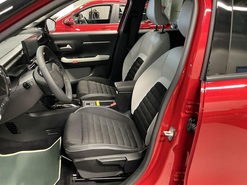 Citroën ë-C3 Aircross 44kWh Plus Carplay Kamera - fotka 8 z 18