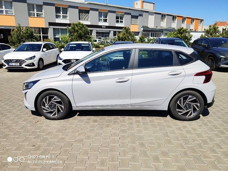 Hyundai i20 26 1,0 TGDI WAVE - fotka 2 z 7