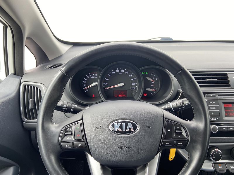 Kia Rio 1.25 CVVT 61kW Comfort PLUS - fotka 14 z 18
