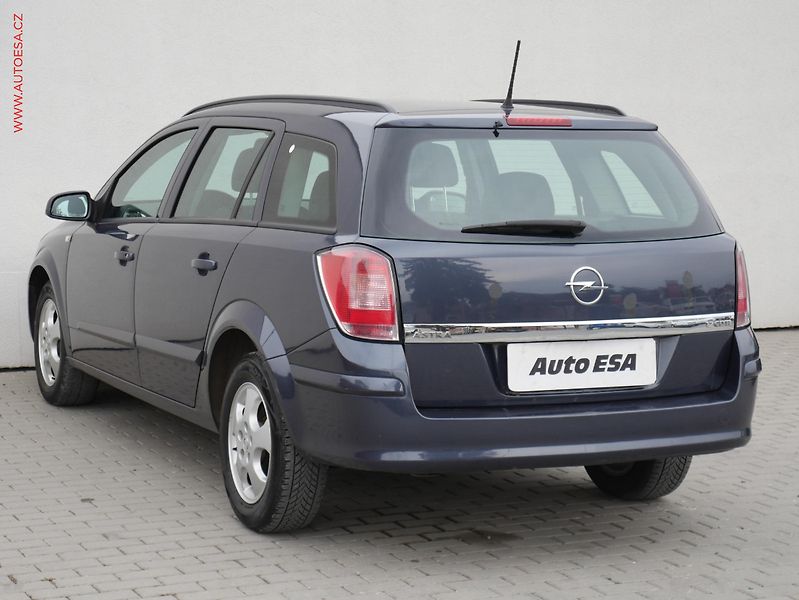 Opel Astra (2007) 1.7 CDTi, AC, STK4/28 - fotka 6 z 15