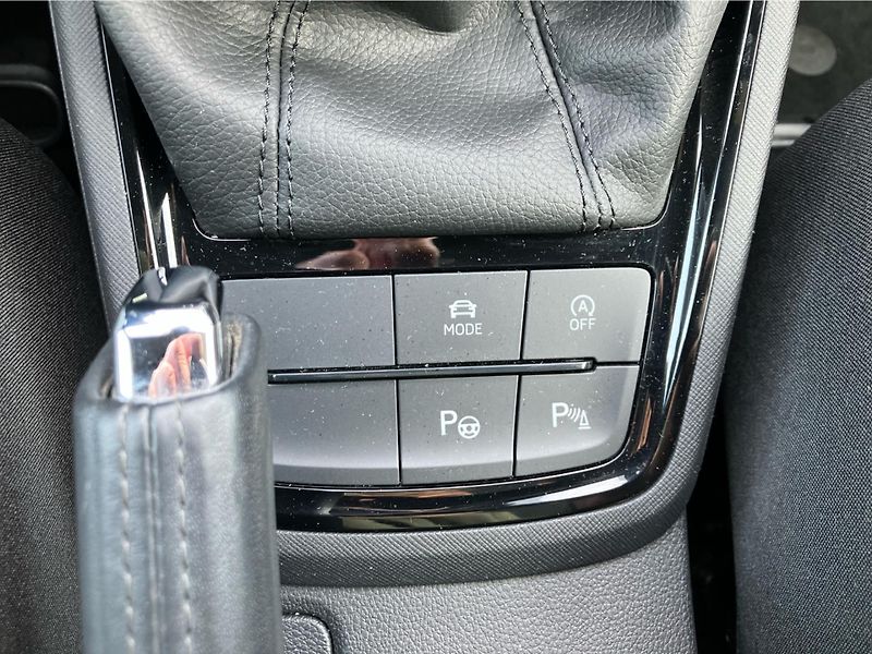 Škoda Scala 1.0TSi 85kW MONTE CARLO DSG - fotka 21 z 30