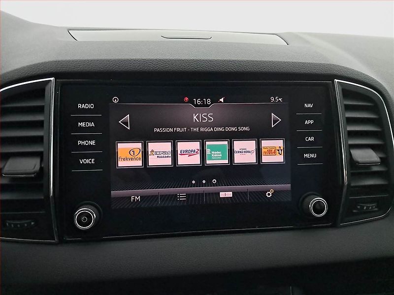 Škoda Karoq (2020) Style 1.5 TSI - fotka 12 z 20