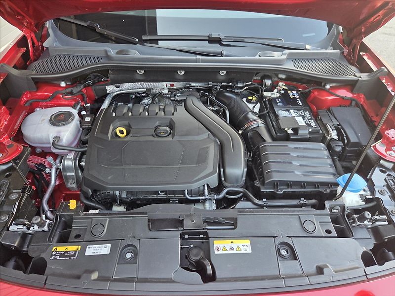Cupra Formentor 1,5 TSi DSG LED Matrix Tažné Z - fotka 23 z 25