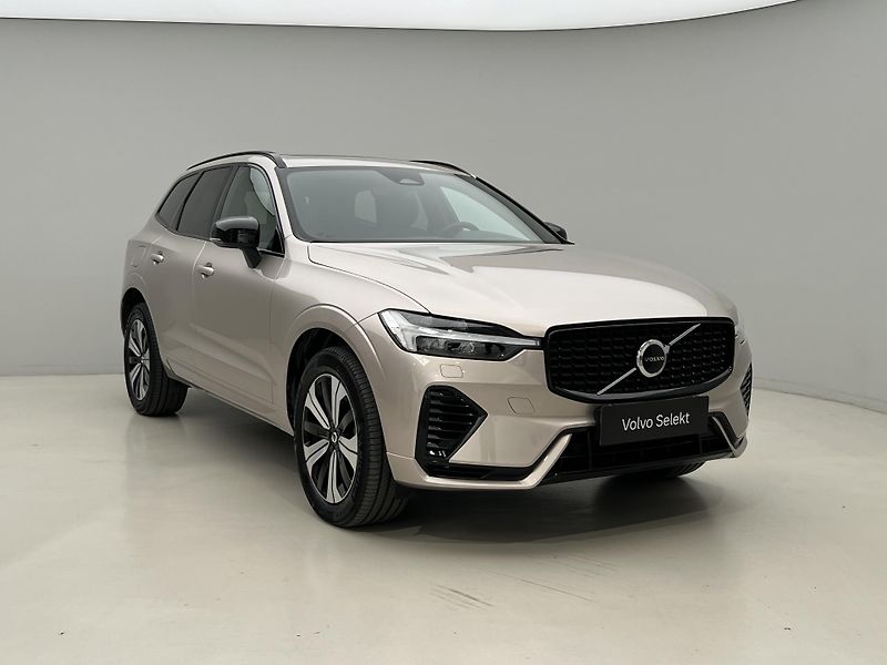 Volvo XC60 T6 AWD DARK PLUS RECHARGE AUT - fotka 8 z 49