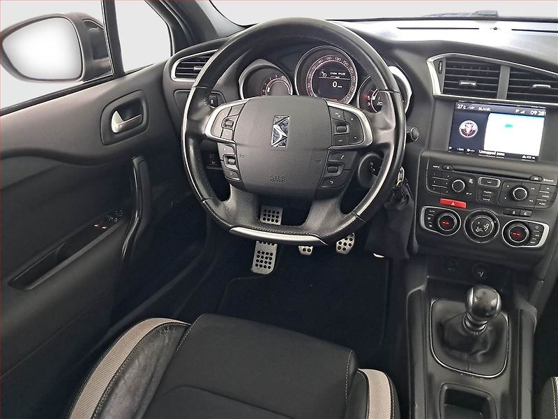Citroën DS4 (2014) 1.6 e-HDi, po STK, Tažné - fotka 7 z 15