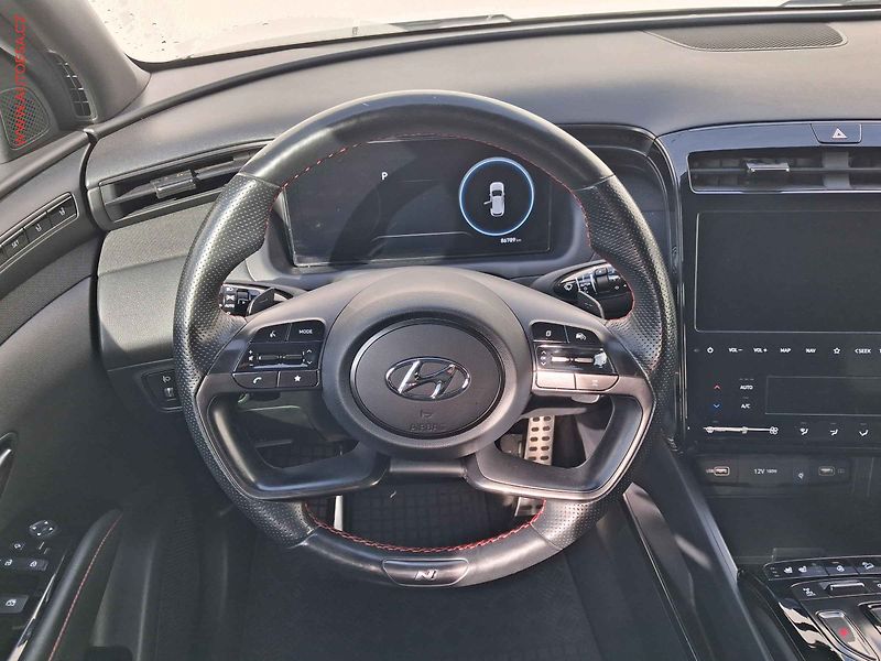 Hyundai Tucson (2022) 1.6 T-GDi 4X4, 1.maj,ČR, N - fotka 11 z 19