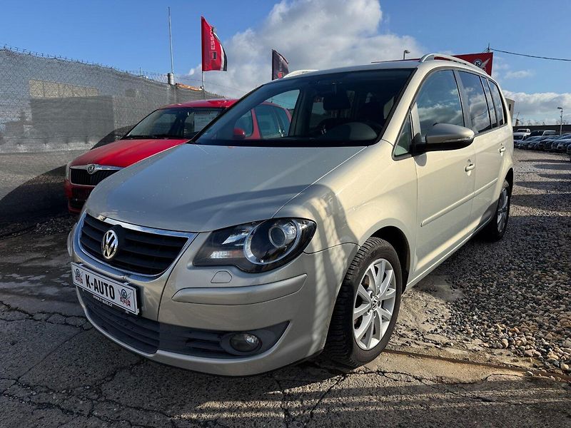 Volkswagen Touran (2009) 1.9TDI 77kW *Tažné*ALU*Servis* - fotka 1 z 21