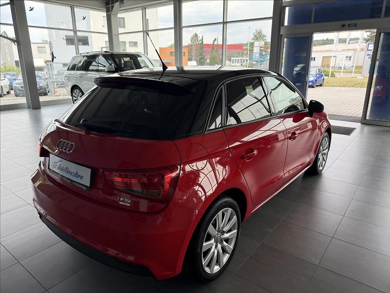 Audi A1 1,0   TFSI SPORTBACK ULTRA - fotka 6 z 22