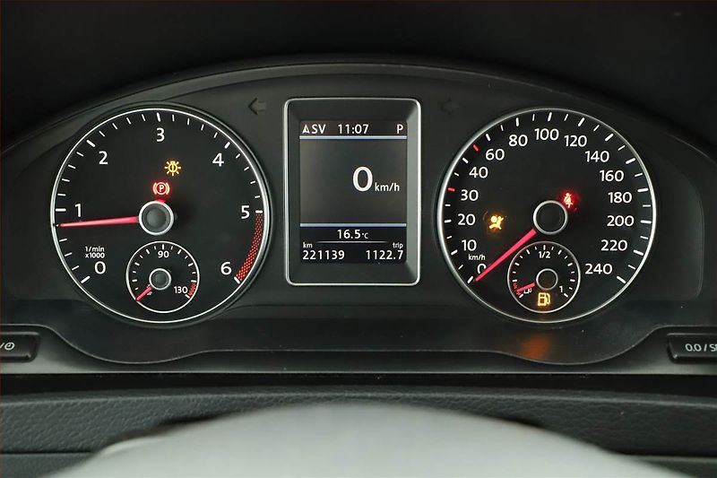 Volkswagen Multivan (2013) Highline 2.0 TDI - fotka 13 z 22