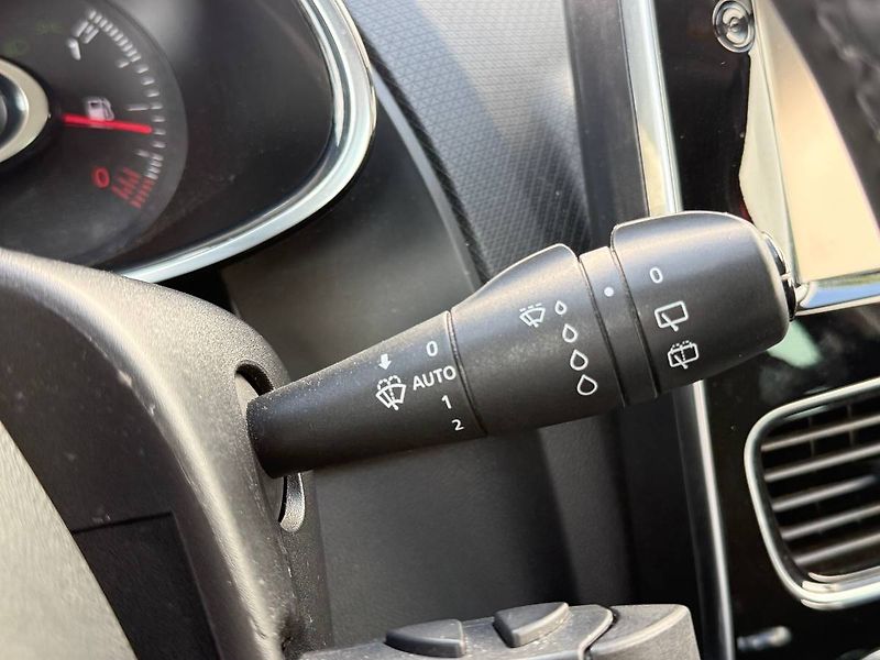 Renault Clio (2018) 1.2 SCe 54 kW Limited - fotka 18 z 21