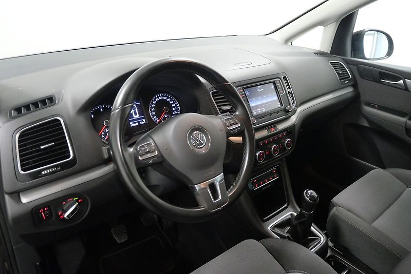 Volkswagen Sharan - fotka 14 z 23