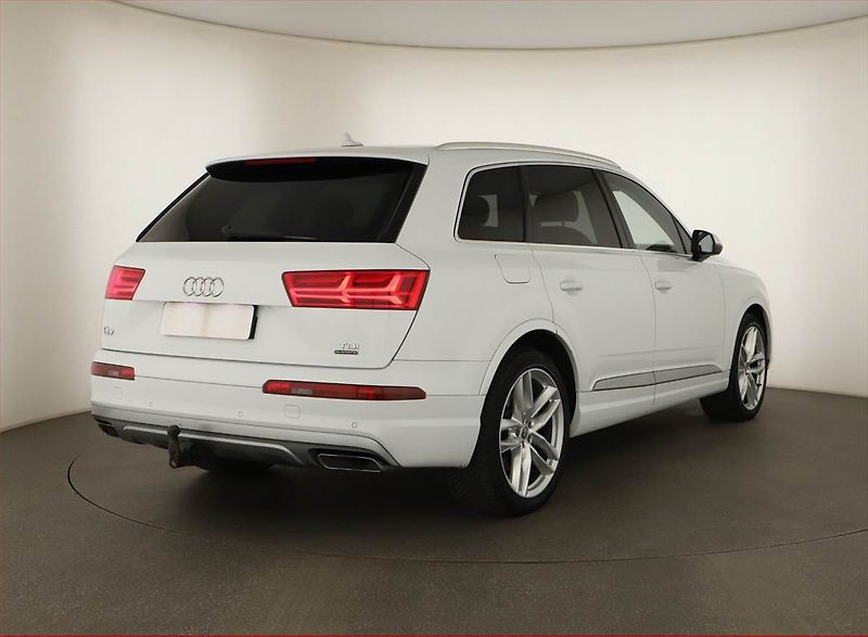 Audi Q7 (2016) 3.0 TDI - fotka 5 z 20