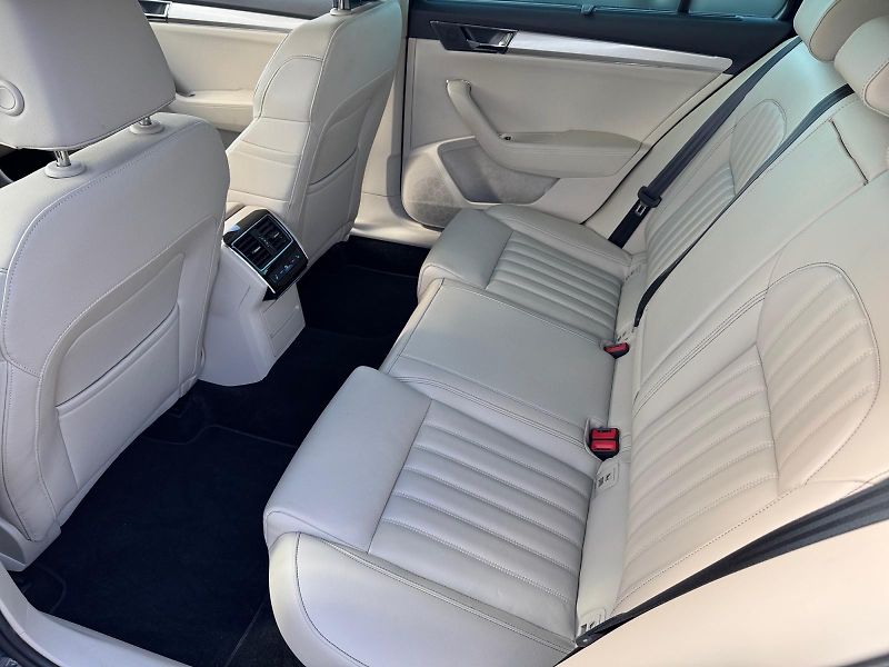 Škoda Superb (2022) L&K 2.0TDI 206kW DSG 4x4 TAŽNÉ - fotka 8 z 11