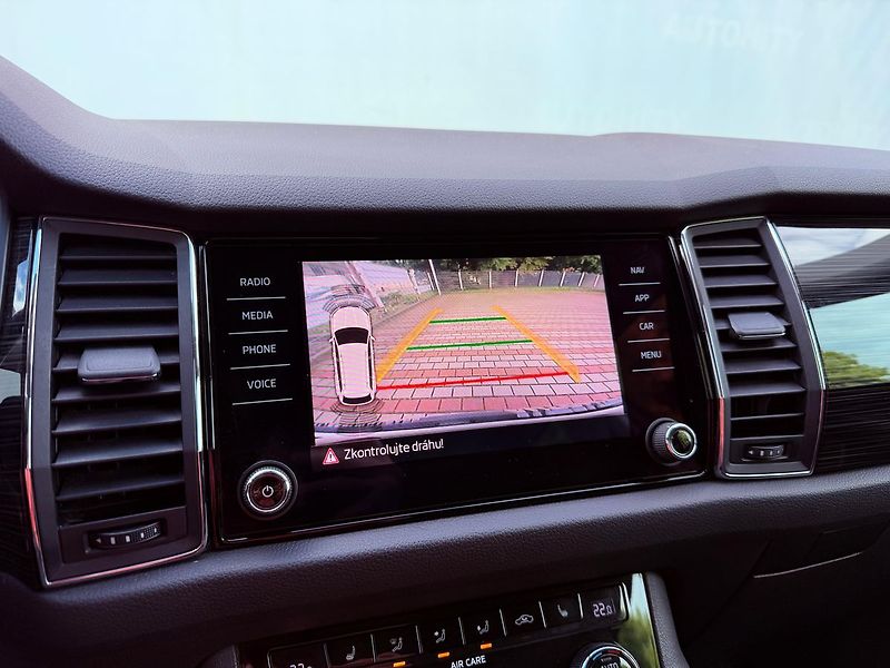 Škoda Kodiaq 2.0 TDi 4x4 DSG Style, ČR - fotka 21 z 31