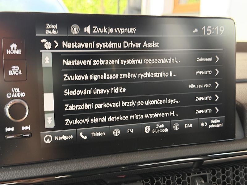Honda CR-V i-MMD PHEV Advance Tech 2WD CV - fotka 17 z 37