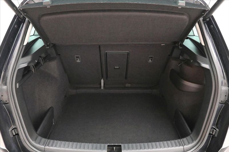 Škoda Karoq 2,0 TDI 85kW DSG Business Záru - fotka 10 z 31