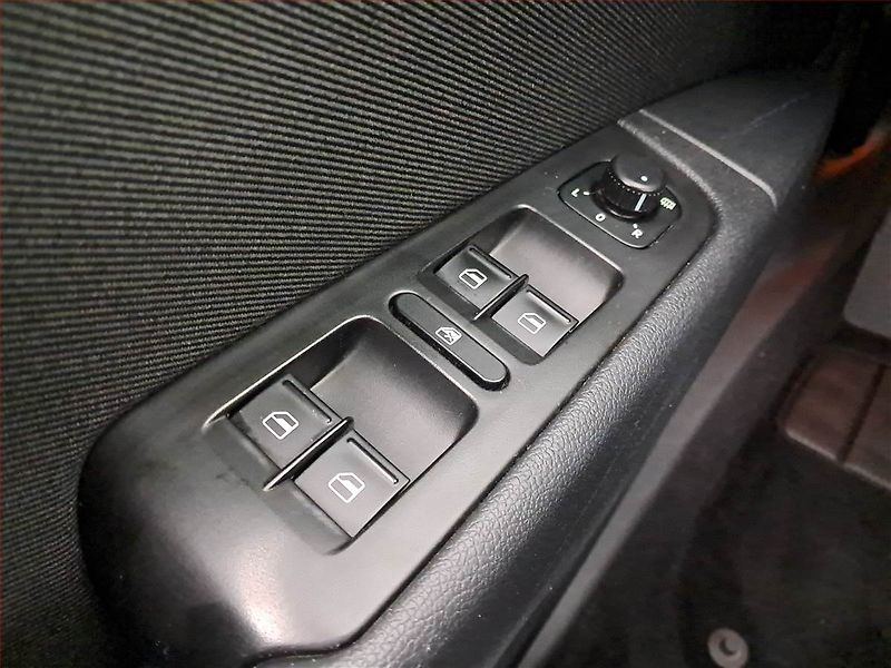 Škoda Superb (2013) Ambition 2.0 TDI, Automat - fotka 17 z 20