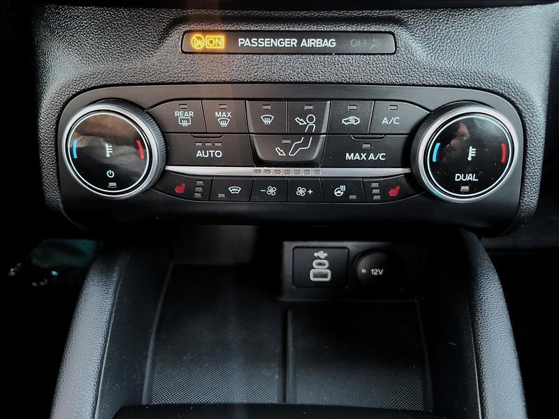 Ford Kuga 2,5 PHEV,165KW,ST-LINE,led,kůž - fotka 36 z 50