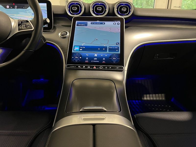 Mercedes-Benz Třídy C 300e Avantgarde Premium DIGI.L - fotka 15 z 21