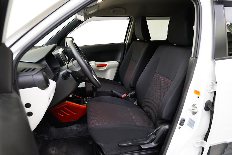 Suzuki Ignis - fotka 11 z 22
