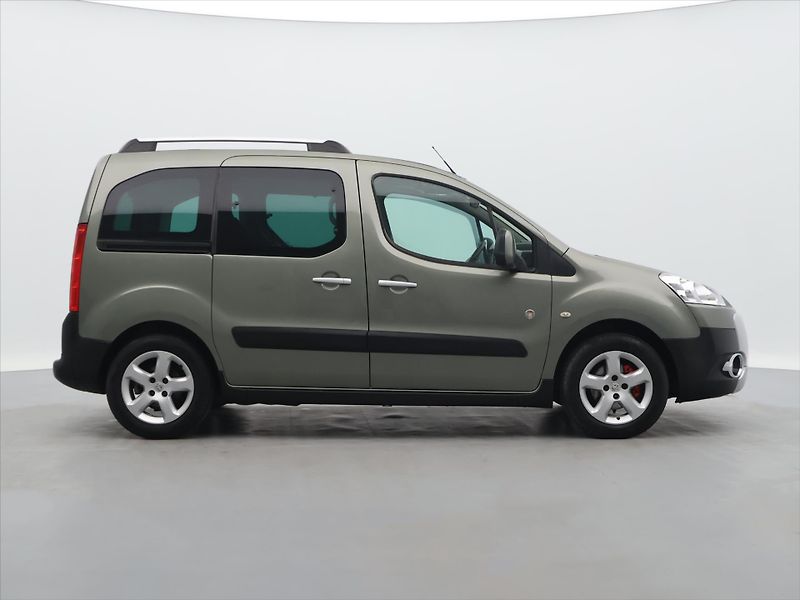 Peugeot Partner Tepee 1,6 HDI 80kW Premium Pano - fotka 8 z 28