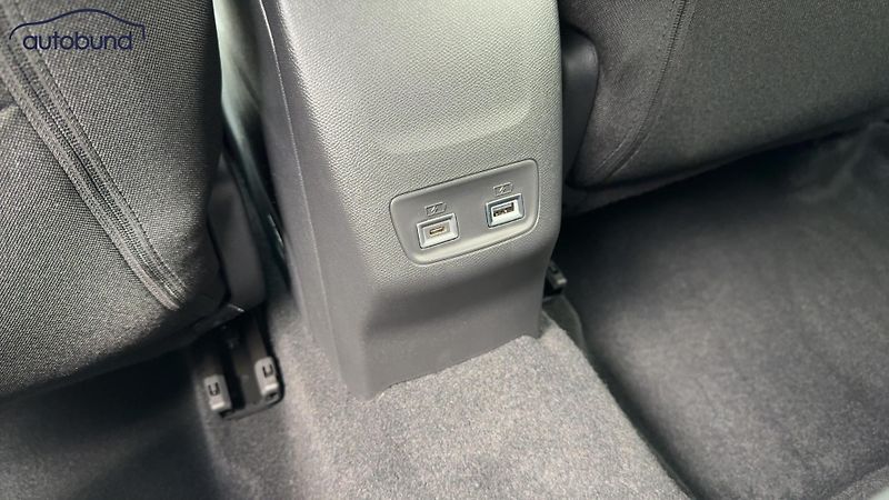 Peugeot 208 Hybrid 110 e-DSC6 MHEV Allure - fotka 29 z 29