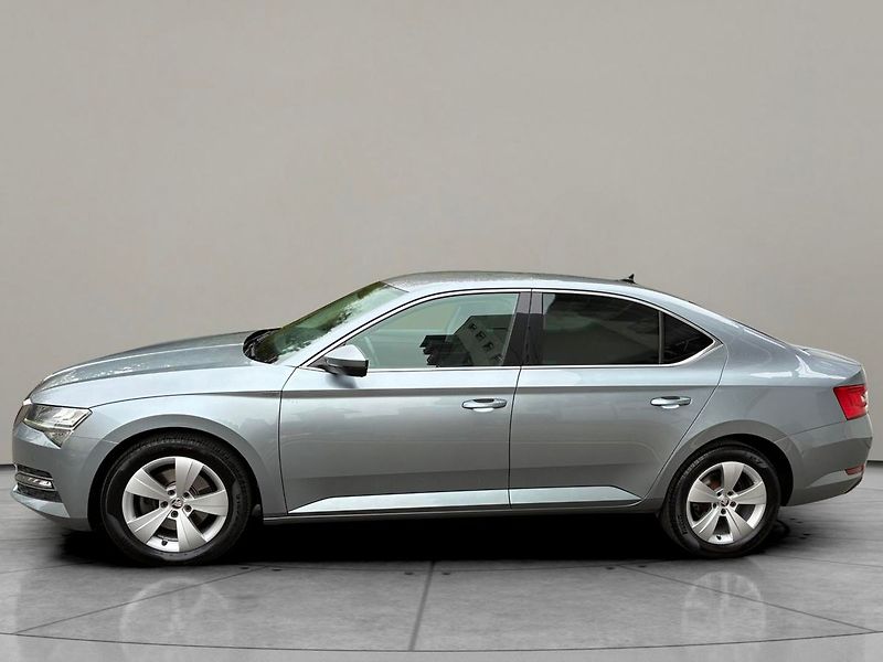 Škoda Superb 2.0 TDI 4x4 STYLE 140 kW DSG - fotka 4 z 40