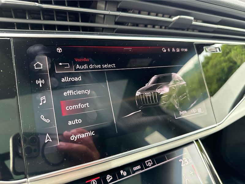 Audi Q7 50 TDI Quattro S.Line - fotka 21 z 21