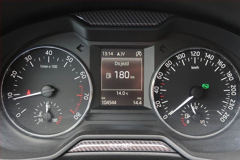 Škoda Octavia (2013) Elegance 1.8 TSI, Automat - fotka 11 z 19