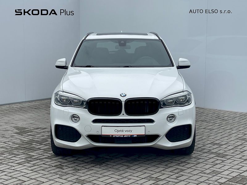 BMW X5 (2017) 3.0 / 230 kW xDrive 40d M-Pake - fotka 4 z 30