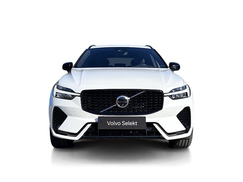 Volvo XC60 B5 AWD // PLUS DARK // 1.maj.  - fotka 8 z 44