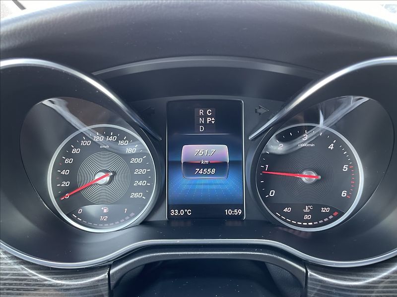 Mercedes-Benz Třídy V 2,0 250d 4MATIC LONG ČR.1.MAJ. - fotka 11 z 37