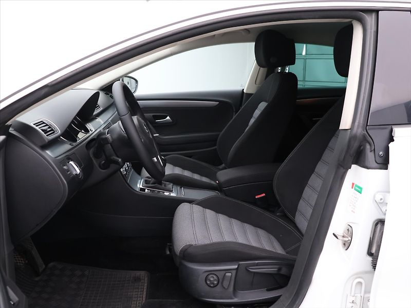 Volkswagen CC 2.0 TDI 103kW Serv.kniha CZ - fotka 11 z 28
