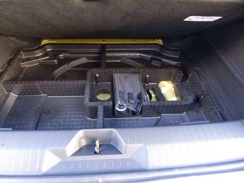 Opel Astra (2026) Edition HB 1.2 TURBO (96kW) - fotka 10 z 30