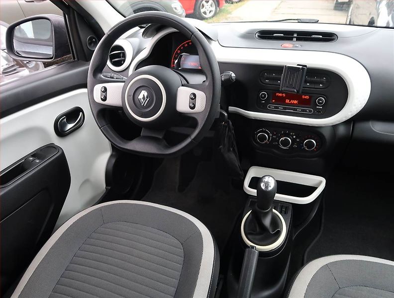 Renault Twingo (2015) 1.0 SCe, Tempomat - fotka 7 z 18