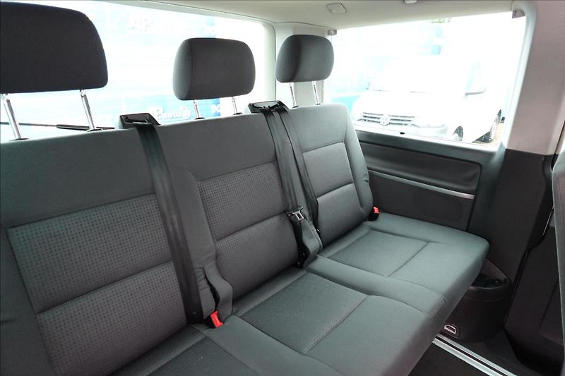 Volkswagen Multivan 2,5 TDi  7 MÍST AUTO KLIMA - fotka 16 z 30