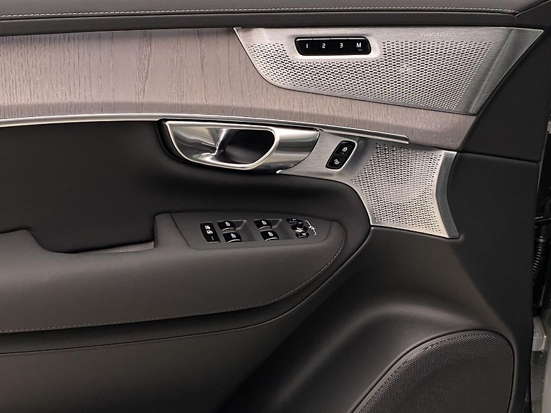 Volvo XC90 (2026) T8 AWD Plug-in BRIGHT ULTRA - fotka 30 z 75