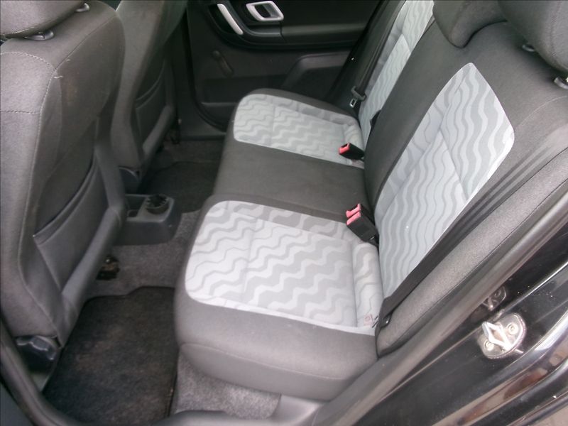 Škoda Fabia 1,4 i 63kw Klima,ESP,po STK - fotka 14 z 29