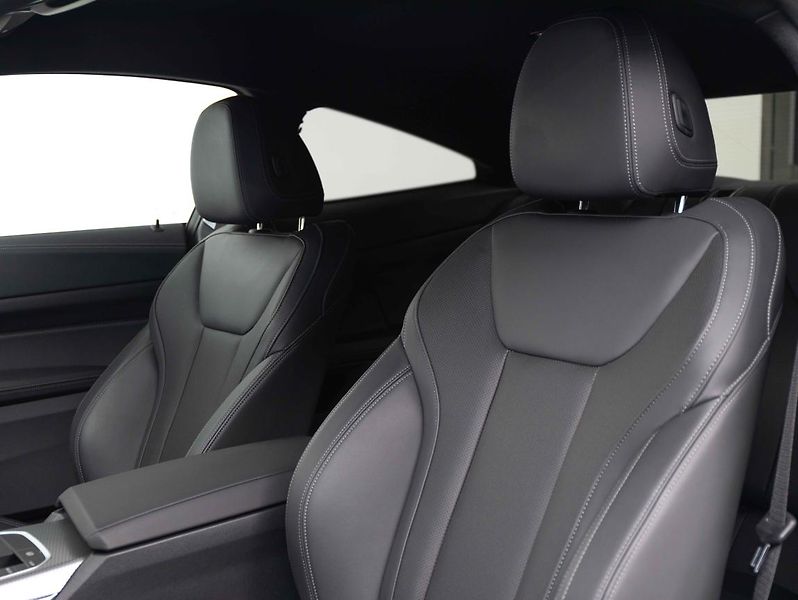 BMW Řada 4 430d xDrive Coupe - fotka 19 z 22