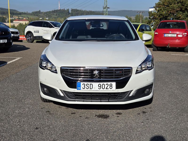 Peugeot 508 (2014) 2.2 HDi 204 GT EAT6 - fotka 8 z 32