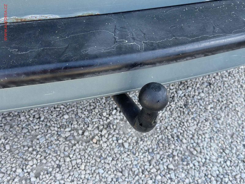Peugeot 307 (2007) 1.6HDi, Xenon, panor - fotka 16 z 17