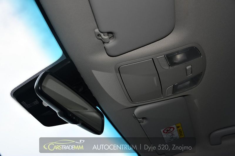 Hyundai i30 1,6CRDi STYLE AUTOMAT - fotka 41 z 48