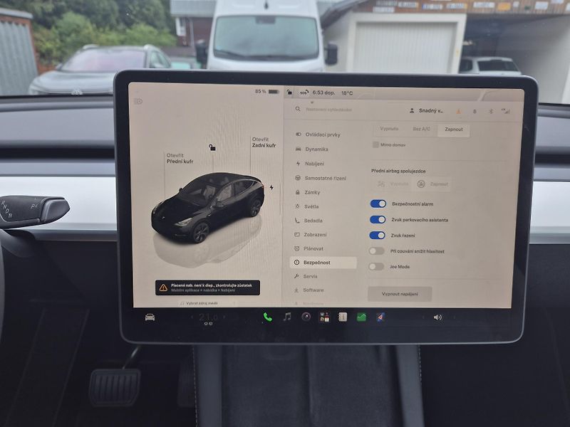 Tesla Model Y RWD 220kw TZ 92,5 % - fotka 27 z 48