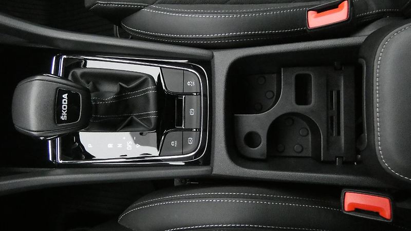 Škoda Kodiaq 2,0 TDI Sportline DSG - fotka 18 z 24