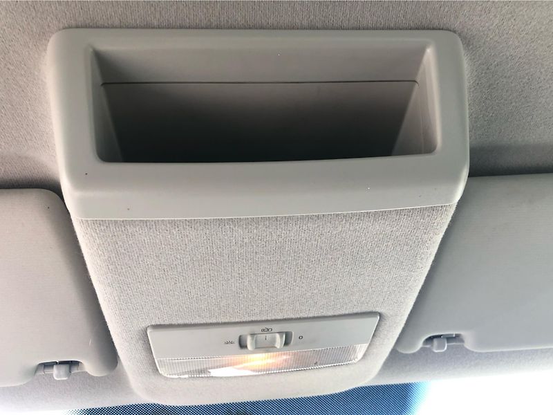 Volkswagen Transporter 2,0 TDI DSG 8 míst - fotka 21 z 26
