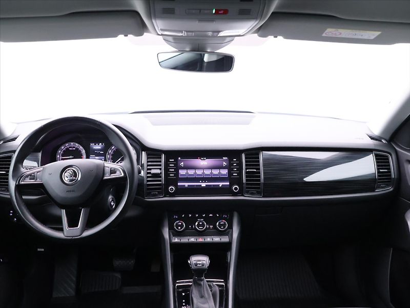 Škoda Kodiaq 2,0 TDI  4X4 DSG Style+ Tažné - fotka 25 z 32