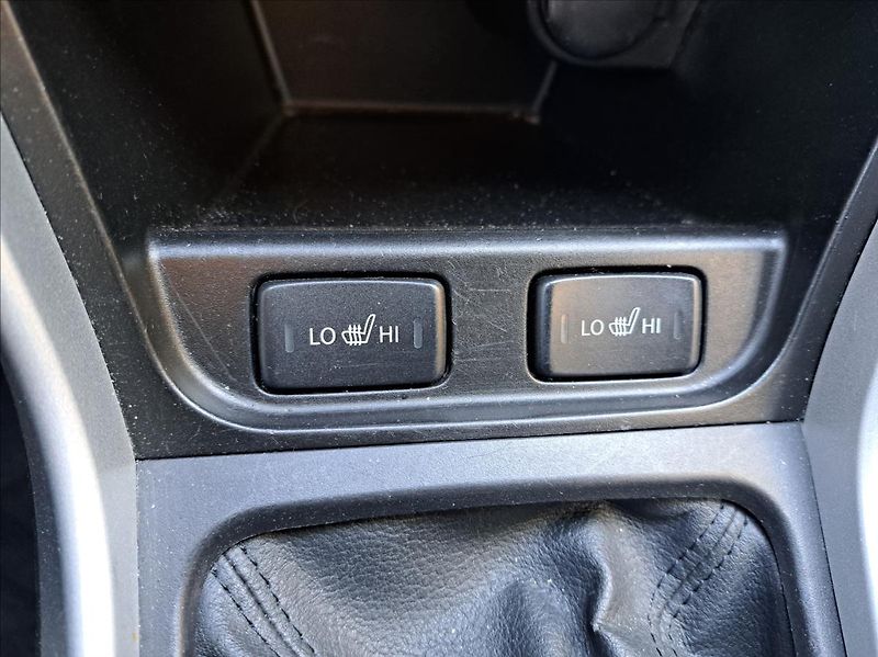 Suzuki SX4 S-Cross 1,6 DDiS - fotka 29 z 58