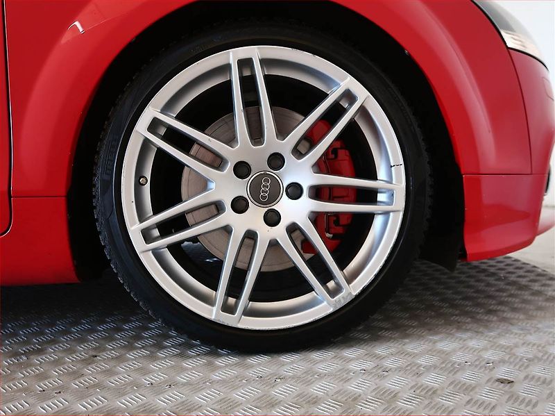 Audi TT (2007) 3.2, 4X4, Xenony - fotka 14 z 15