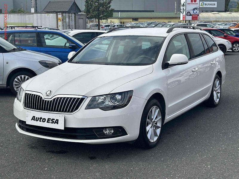 Škoda Superb (2014) 2.0 TDi, ČR, Bixen, autoAC - fotka 3 z 16